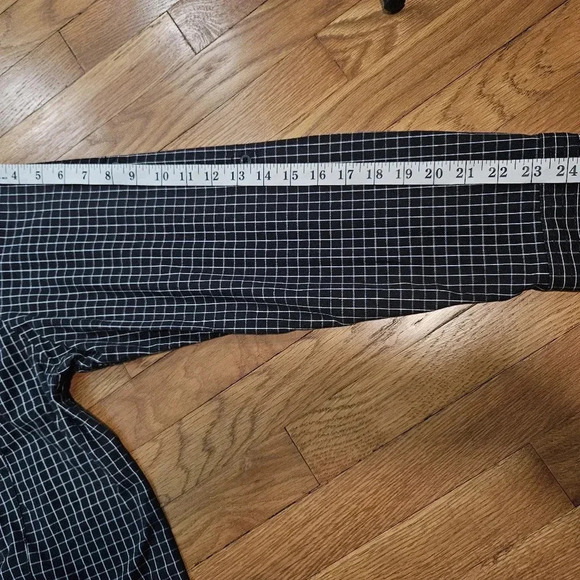 Plaid Long Sleeve Shirt XL - Untouchable Man Casual Wear - Picture 11 of 13